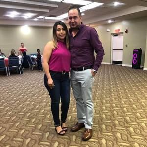 Meet your Posher, Azalia